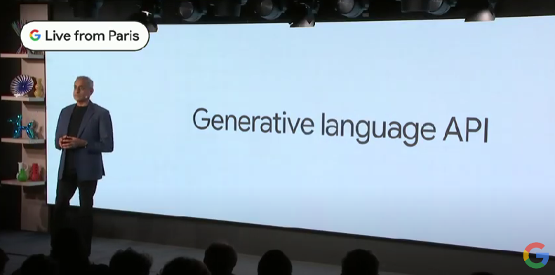 프라바카르 라그하반 구글 수석부사장이 '람다' 기반의 생성 언어 API 공개를 발표하고 있다. (사진=구글) 