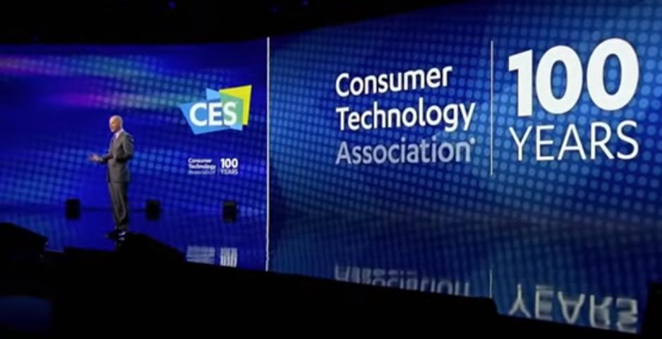 개리 샤피로 CTA 회장이 CES 2024 개막을 선언하고 있다. (사진=CES) 
