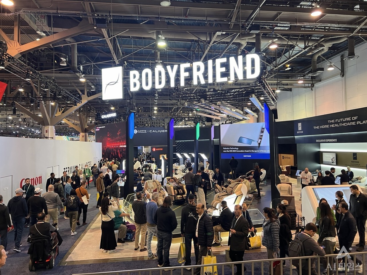 8년 연속 CES에 참가하는 바디 프렌드도 지난해에 이어 많은 관심을 받았다.