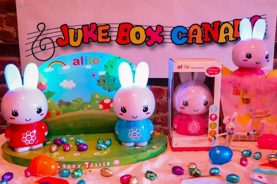 폴리토이의 대표 제품인 토끼 인형 '알리오 허니 버니' (사진=폴리토이)