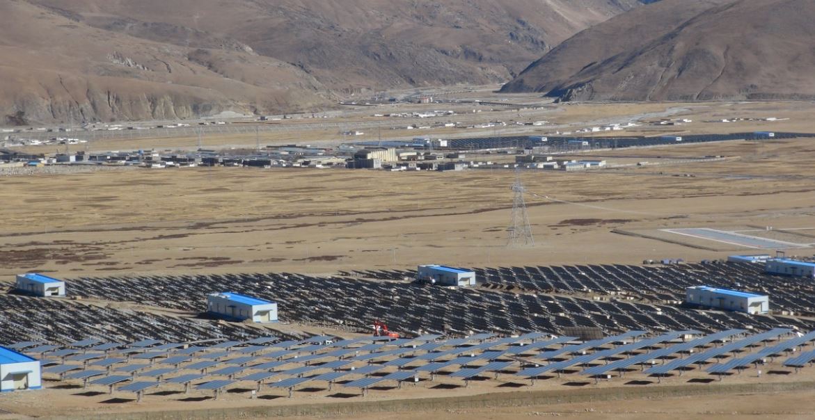 중국 티벳 라사 지역 태양광 발전소 (사진=파루)