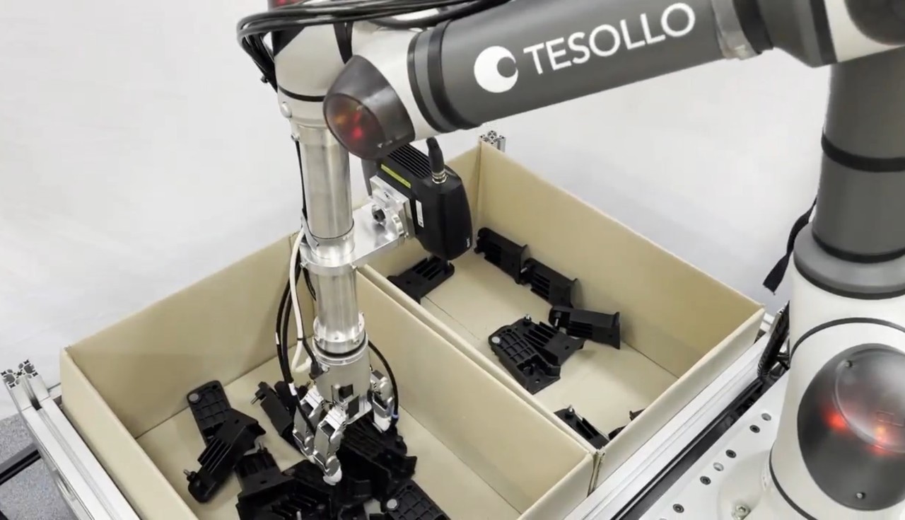 테솔로의 하이브리드형 DG-3F가 탑재된 빈 피킹 솔루션 (사진=테솔로)