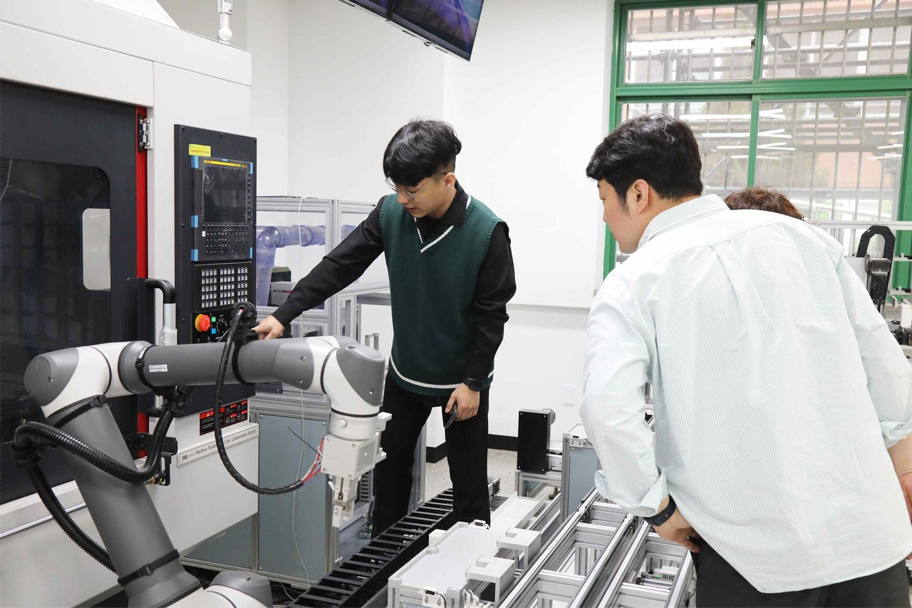 아이지가 대구지역 공동실습소에서 교사와 학생을 대상으로 교육 연수를 진행했다. (사진=아이지)