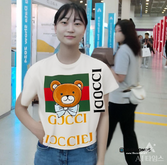 가상피팅을 적용해 티셔츠를 제작한 결과