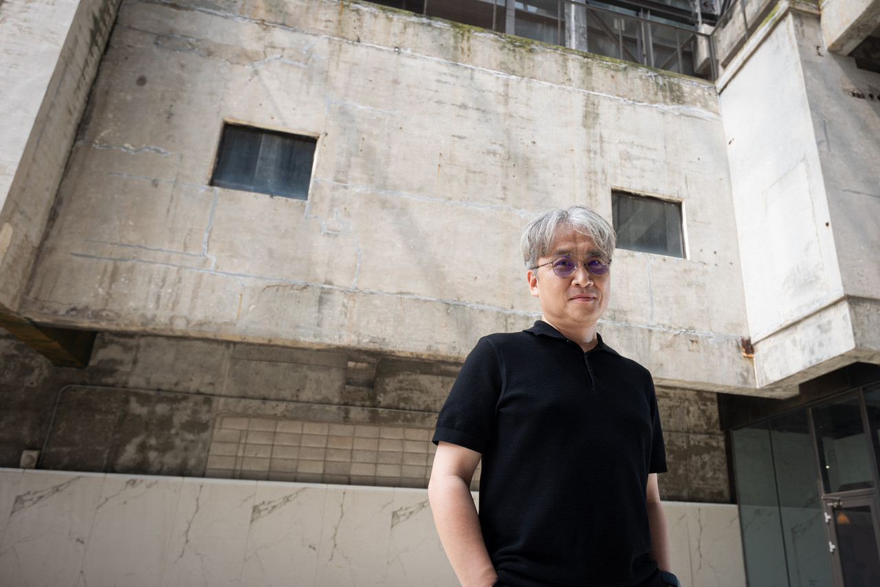 XR Curator Kim Jong-min is posing. (Photo = BIFAN)