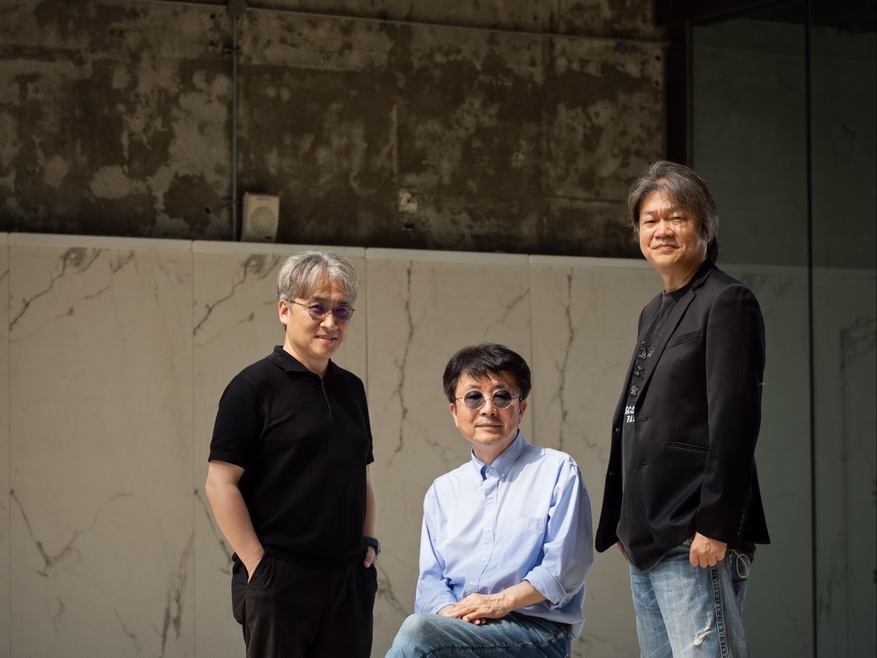 김종민 큐레이터(왼쪽부터), 신철 집행위원장, 조양일 단장이 포즈를 취하고 있다. (사진=BIFAN)