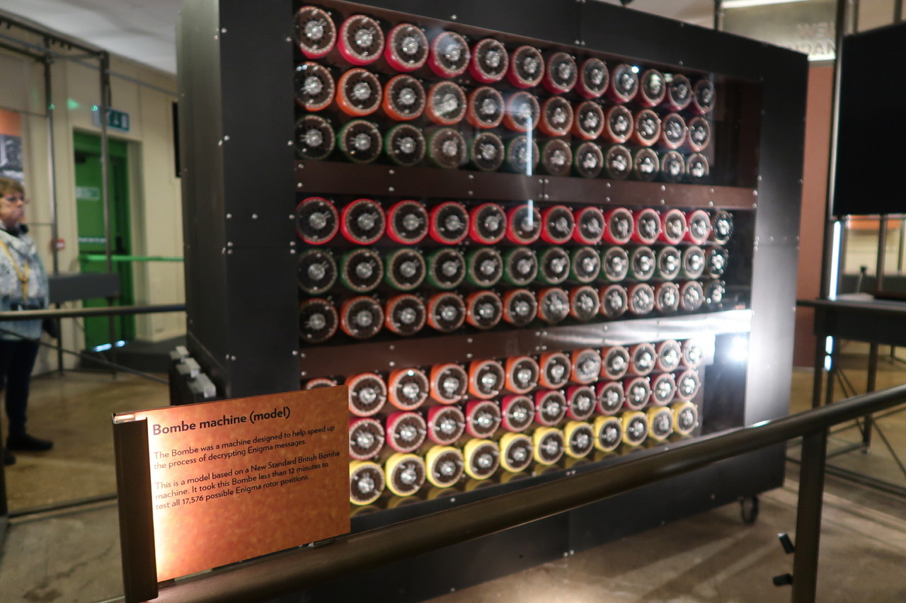 블레츨리 파크에 전시된 '에니그마' 해독 기기 (사진=셔터스톡)