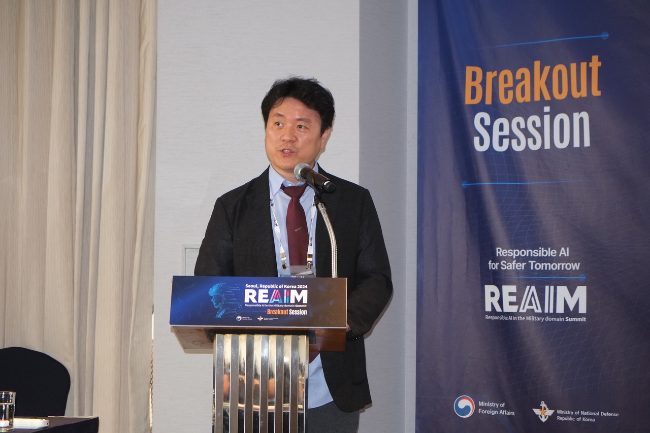 박지환 씽크포비엘 대표가 강연을 진행하고 있다. (사진=씽크포비엘)