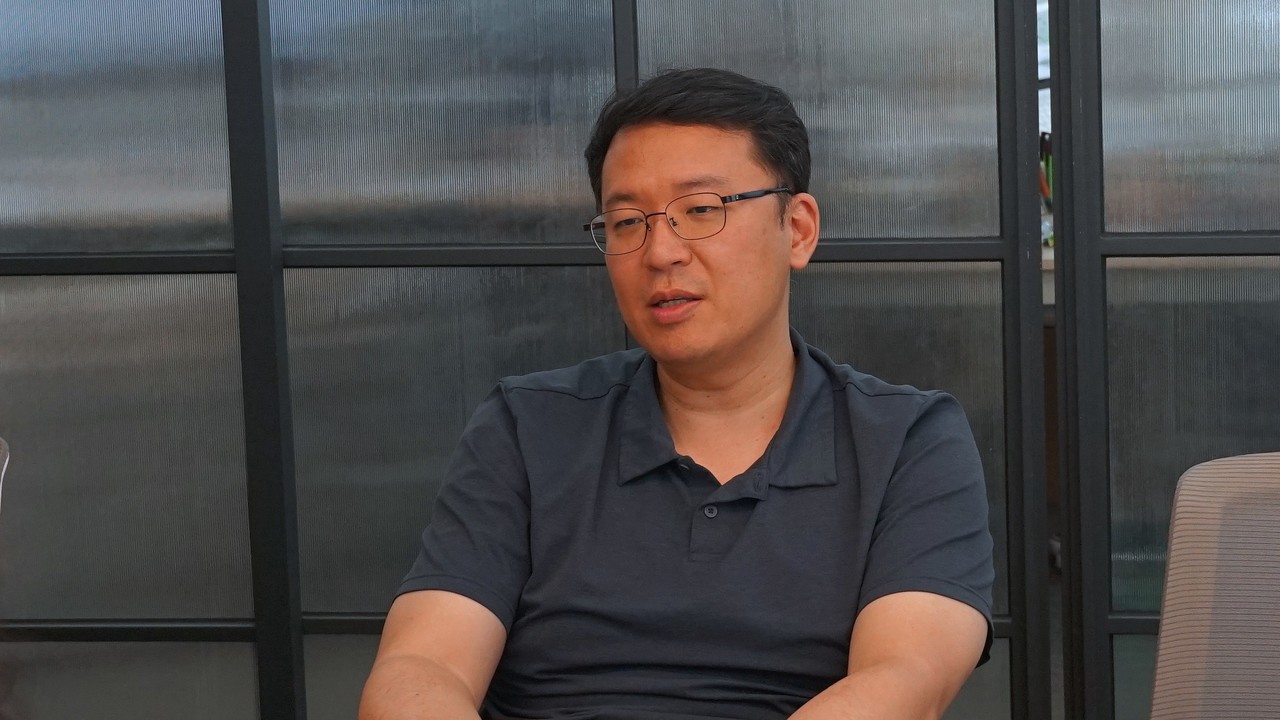 Cloud Big Value co-representative is explaining AI technology. (Photo = Big Value)