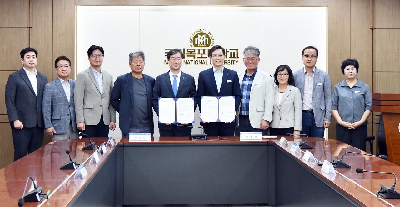 국립목포대학교와 영암군이 지역민 문화향유 증진을 위한 업무협약을 맺었다.