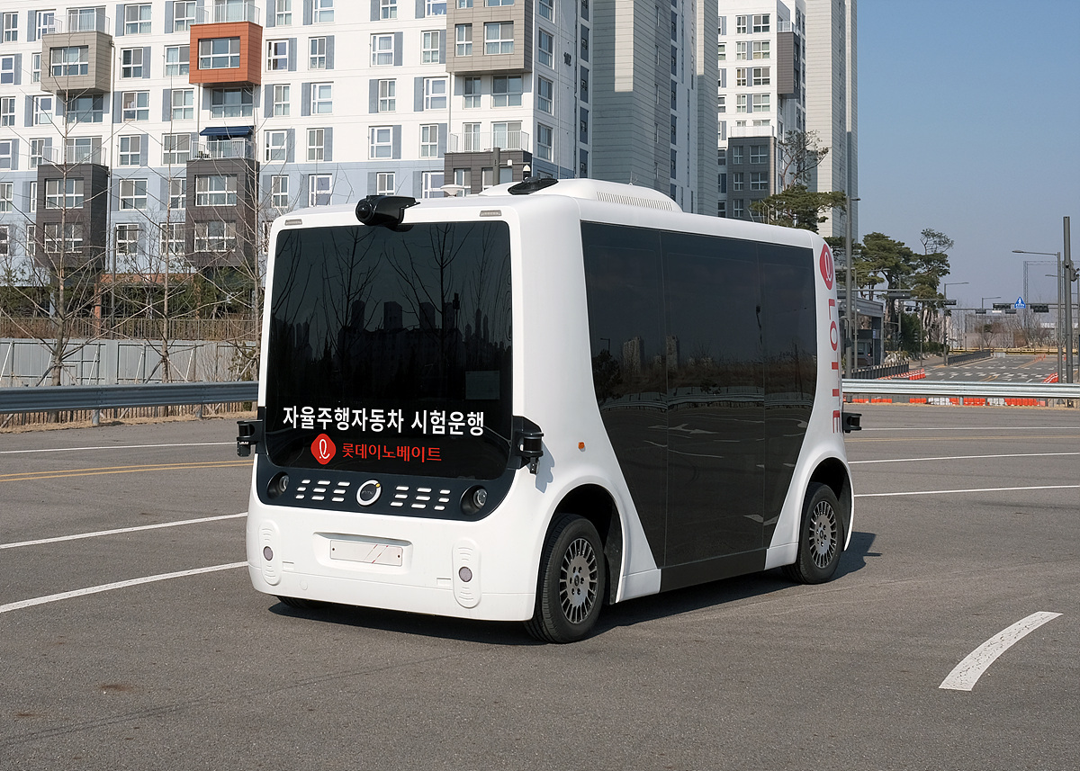 롯데이노베이트 자율주행셔틀 (사진=롯데이노베이트)
