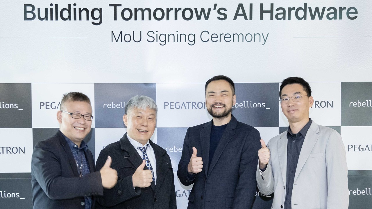 리앙 리 페가트론 부사장(왼쪽부터), 제임스 슈에 페가트런 CTO, 오진욱 리벨리온 CTO, 엄용 프러덕션 리드(사진=리벨리온)