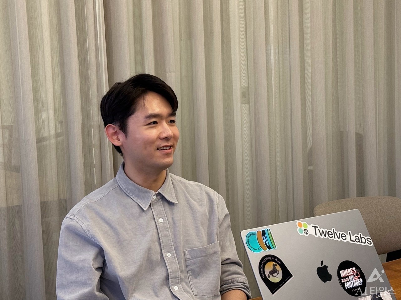 이승준 트웰브랩스 CTO가 영상언어모델에 대해 설명하고 있다.