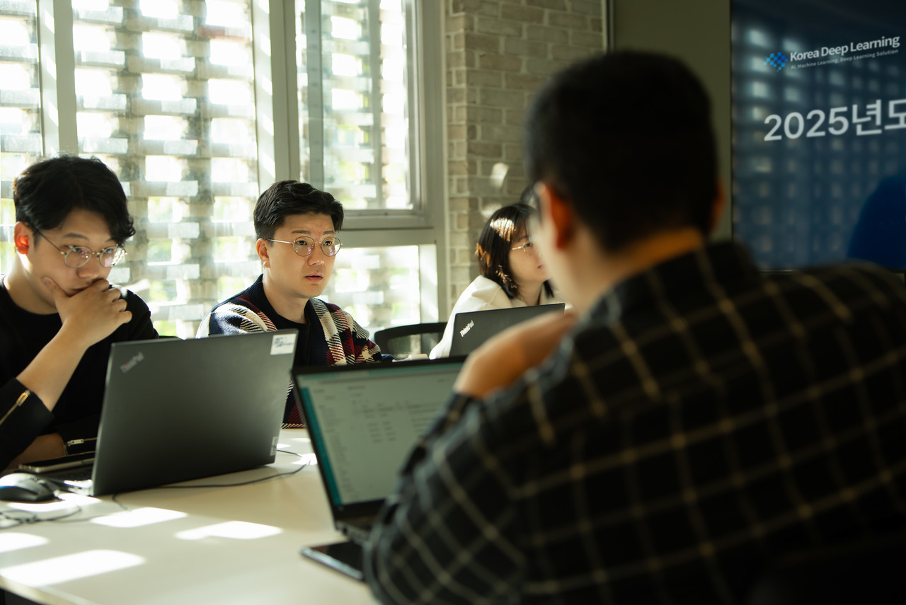 한국 딥러닝 임직원 회의 현장 (사진=한국딥러닝)