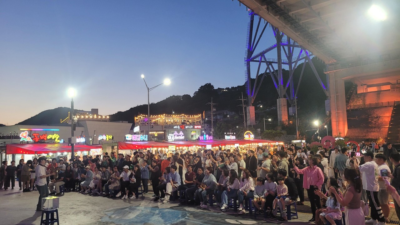 여수 버스킹 공연 모습 (사진=여수시)