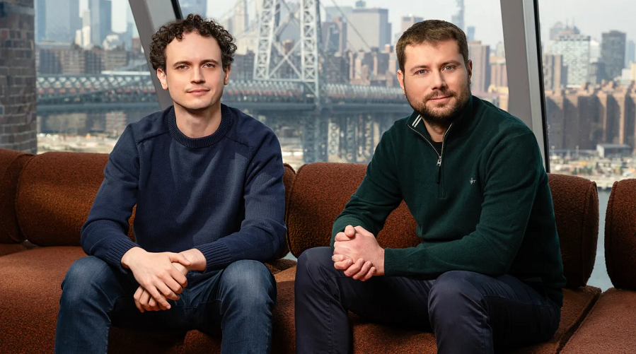 미샤 라스킨(오른쪽)과 이오니스 안토노글루 공동 창립자 (사진=세쿼이아 캐피털)