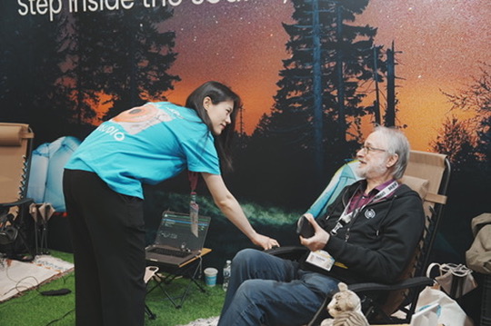 가우디오랩 SXSW 부스를 찾은 관람객 (사진=가우디오랩)