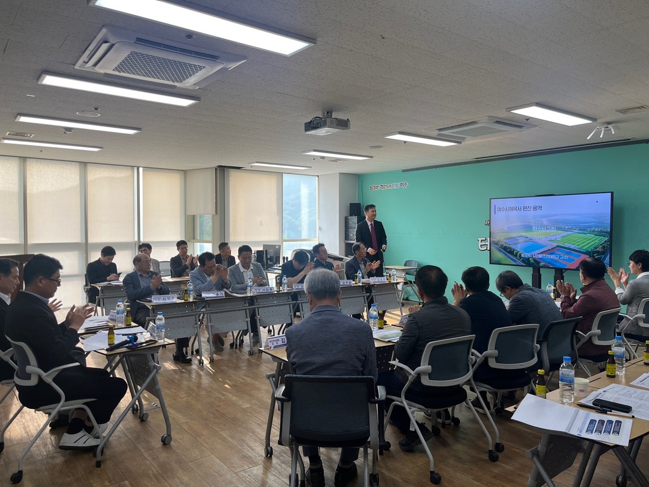 The Yeosu Sports Compilation Compilation Committee is meeting on future progress. (Photo = Yeosu City)