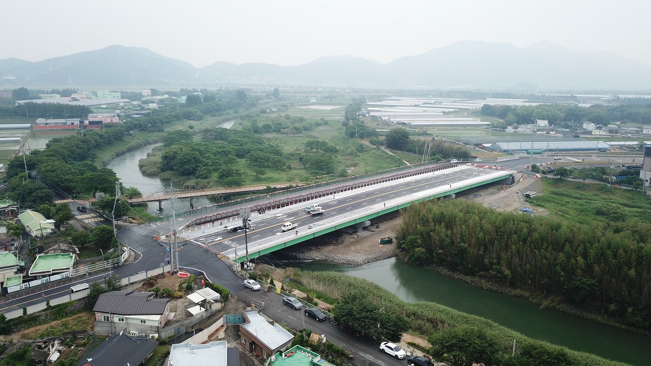 생태거리 교량교