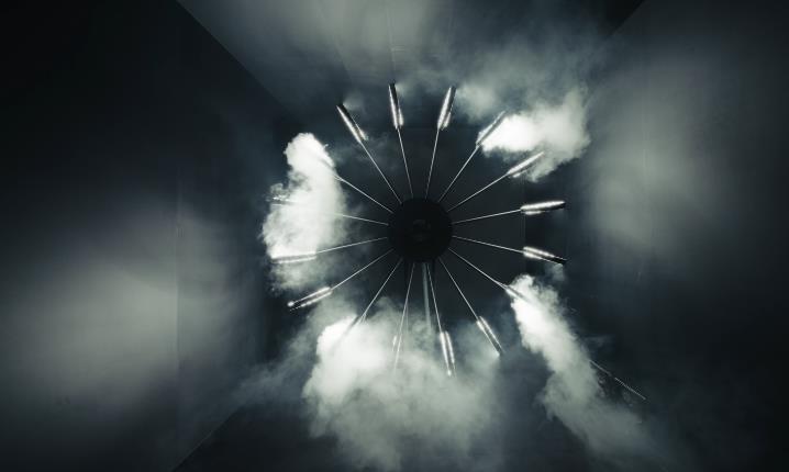 이진(Jin Lee) 작. 리미날 링(Liminal Ring)