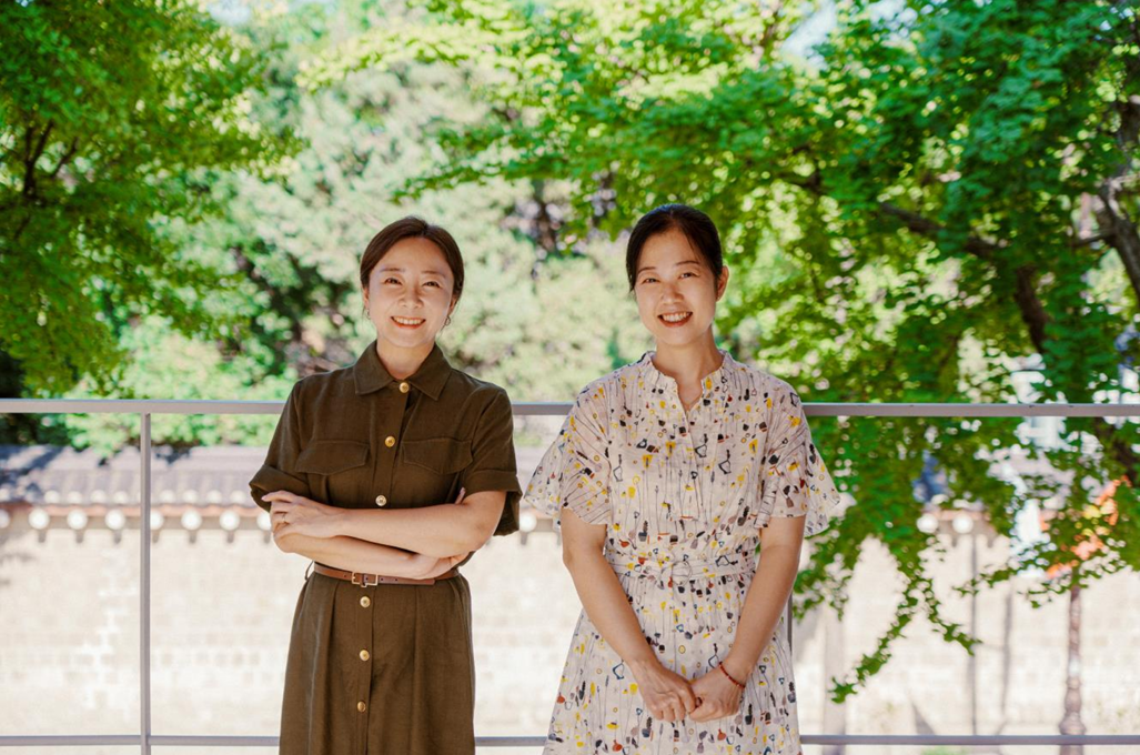 노유란 NC문화재단 사업팀장(왼쪽)과 신나라 아름지기 선임 (사진=아름지기)