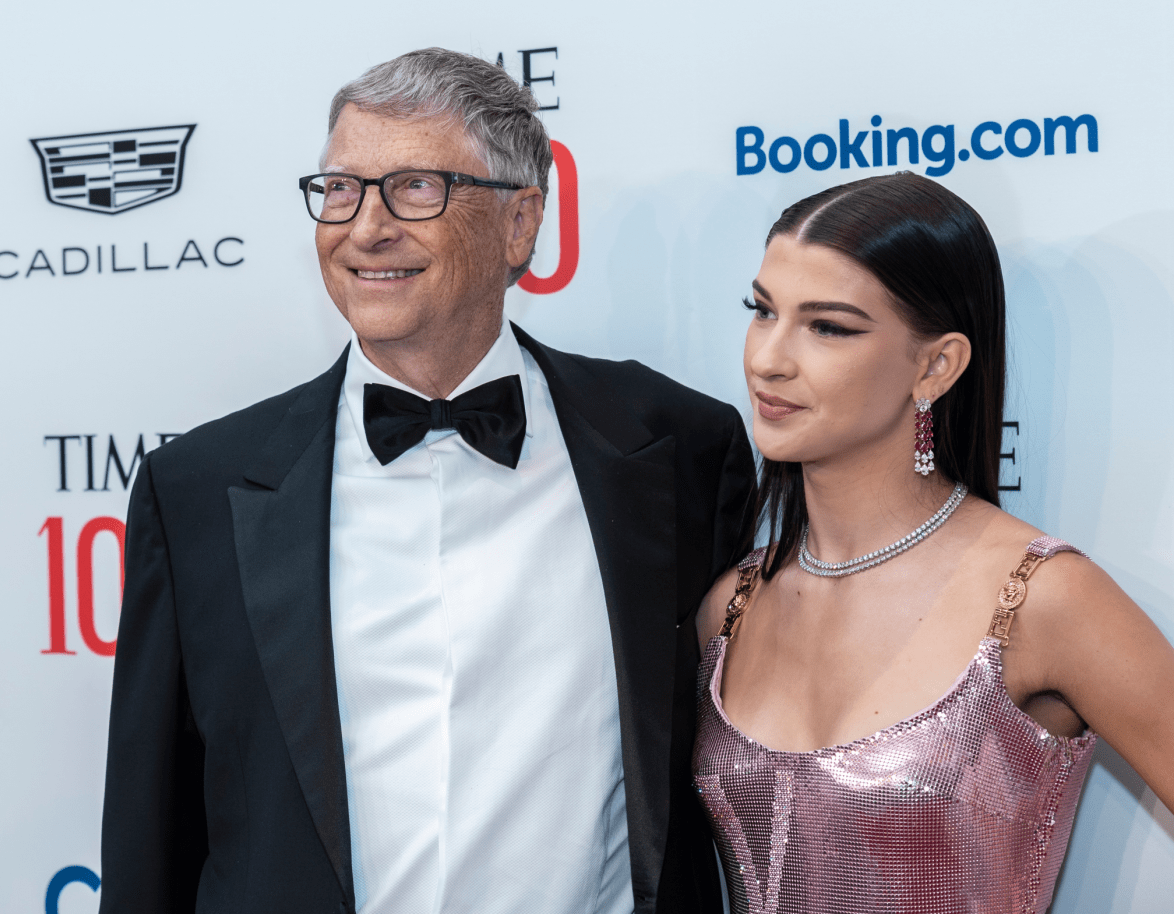 빌 게이츠 딸, AI 쇼핑 에이전트로 기업 가치 2600억 달성 - 뉴스 썸네일 이미지