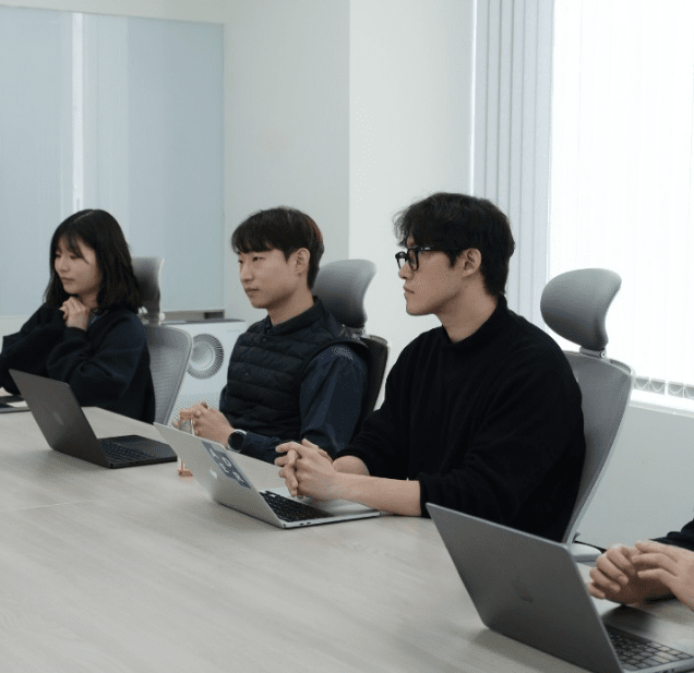 GS네오텍 "AWS 대회 2연패는 바이브 코딩 장려하는 사내문화 덕분" - 뉴스 썸네일 이미지