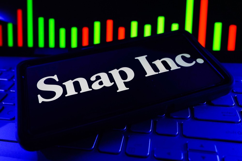 스냅, AI 도입으로 직원 16% 감원 계획...발표 후 주가 급등