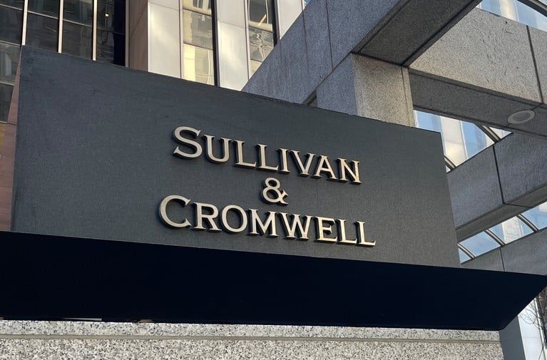 미국 유명 로펌, 소송 서류 AI 환각 문제로 사과