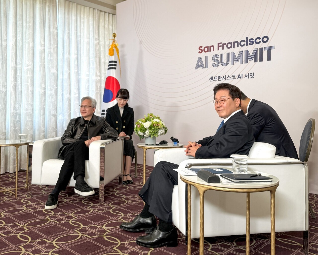 젠슨 황, 한국 정부·기업과 회동…”25년 협력, AI 혁신으로 확장”