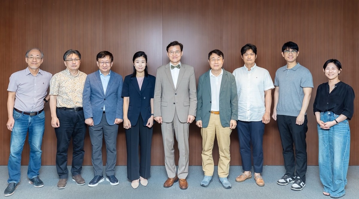 카카오, AI 안전연구소 등 외부 전문가와 'AI 윤리 자문단' 발족