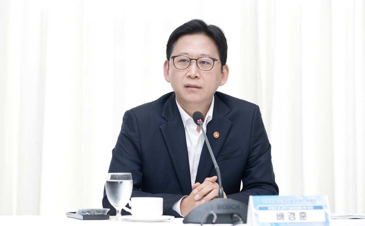 배경훈 장관 "AI 속도 늦출 여유 없다...중요한 것은 속도책임"