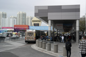 [CES2023] &apos;아이언맨이 떴다&apos;...개막 첫날 이모저모