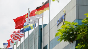 SMIC, 미 기술 제재 여파로 반도체 생산 차질: 수율 급감 및 매출 감소 전망