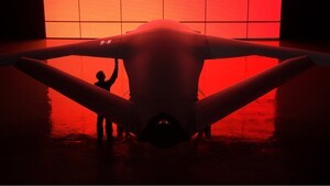 헬싱, 차세대 대형 전투 드론 &apos;유로파&apos; 공개